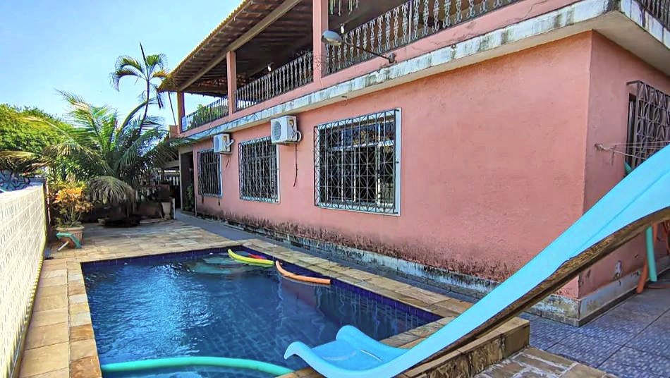 Casa com 4 quartos no Taquara (foto 2 de 41)