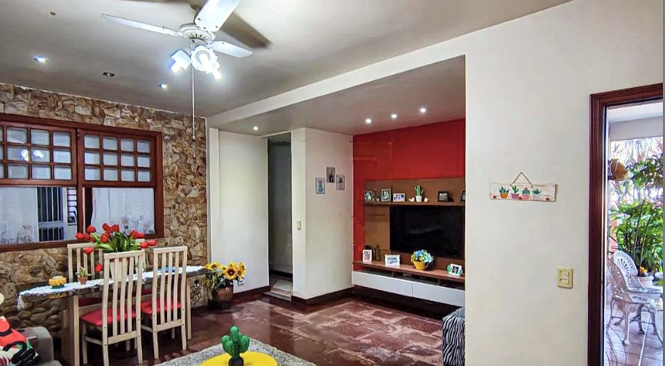 Casa com 4 quartos no Taquara (foto 15 de 41)