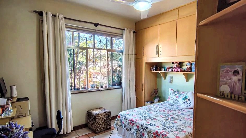 Casa com 4 quartos no Taquara (foto 30 de 41)